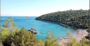 Kisebükü Bay
