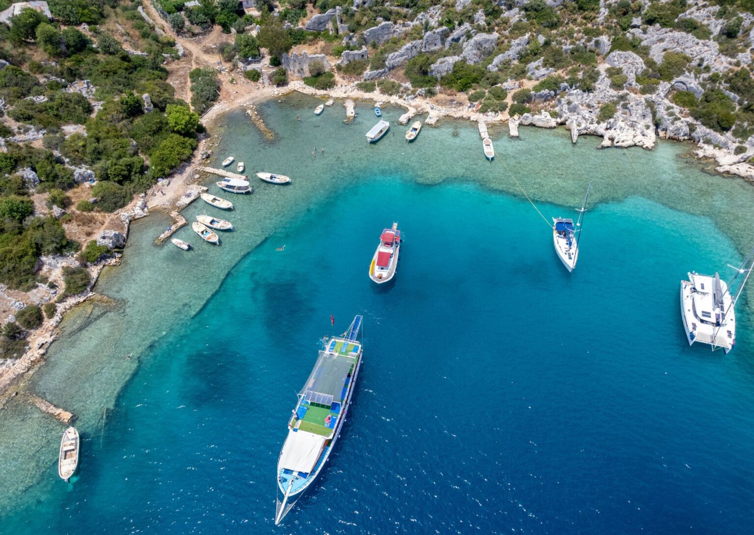 Bodrum Orak Adası Tekne Turu: Turkuaz Koylarda Yüzme Keyfi